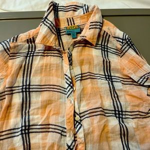 C&C California peach and navy plaid, linen shirt with unique open cut in back XS